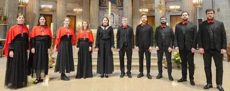 Pâques Orthodoxe & Chants Traditionnels Ukrainiens